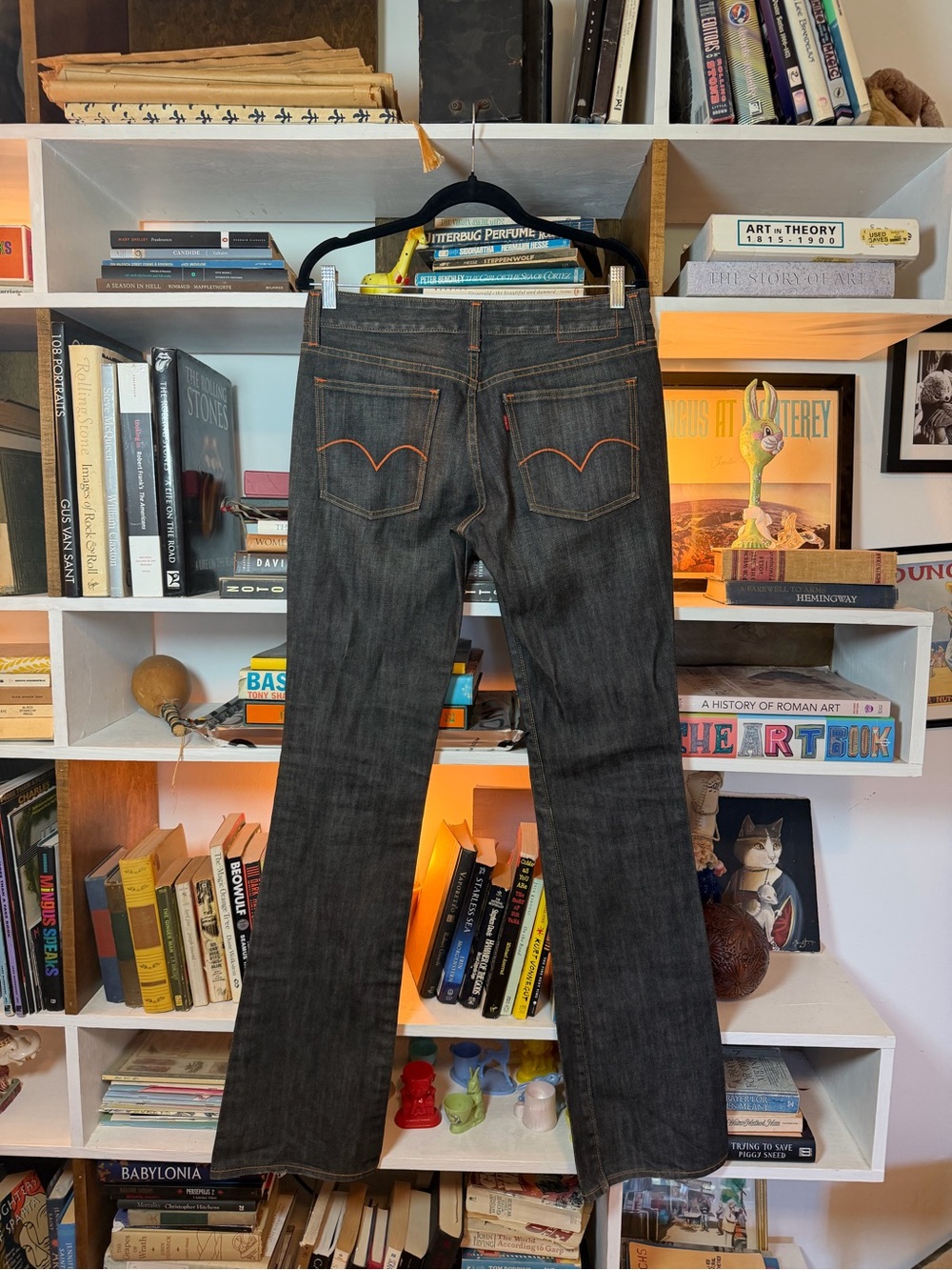 Men's Dark Wash Straight-Leg Jeans - Black